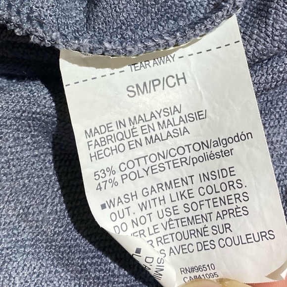 Under Armour sleeveless workout holdie- Small(loose) - Picture 11 of 11